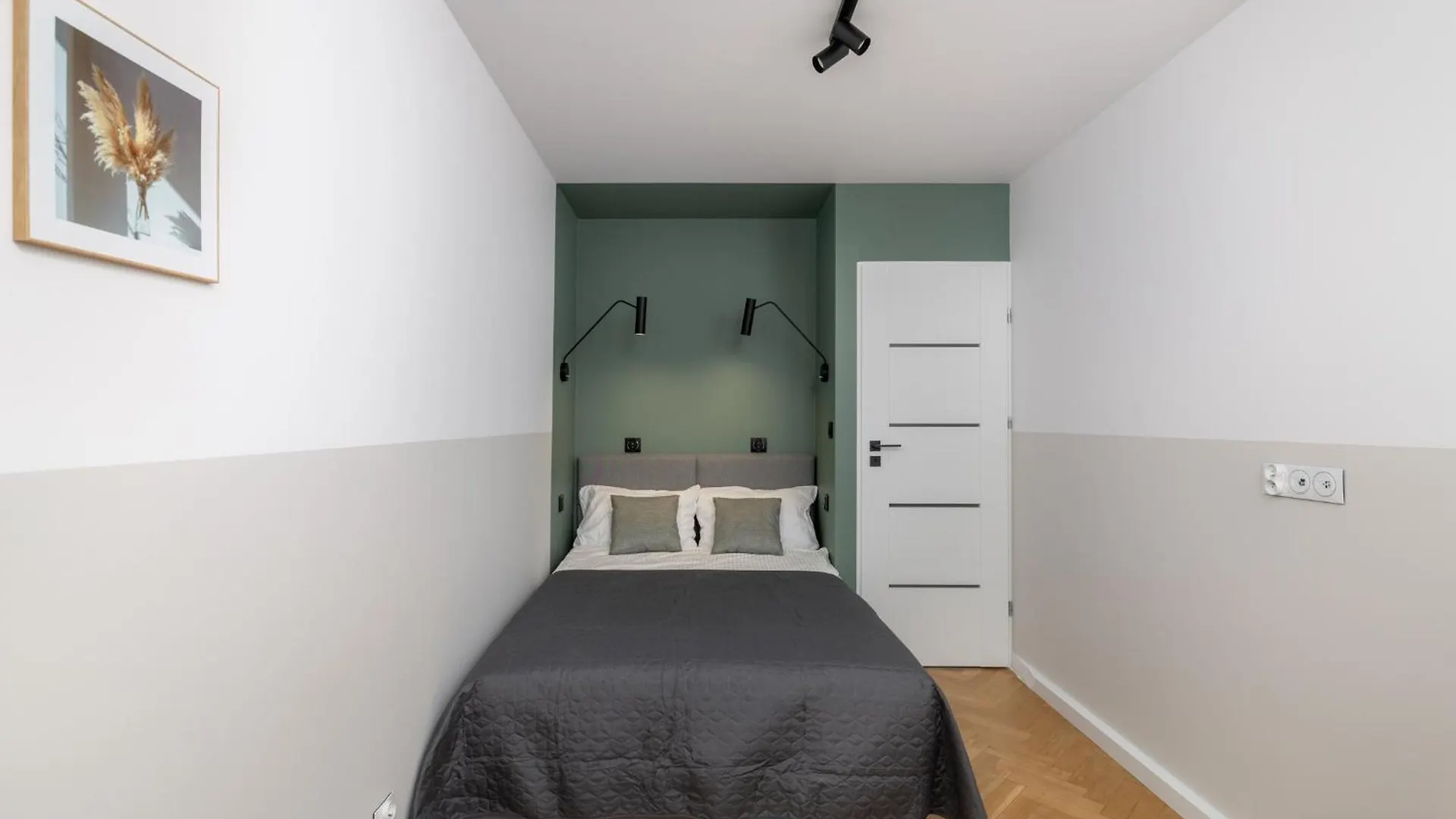 Muranow Modern Apartment With Balcony Ecru Wwa70 Warsaw